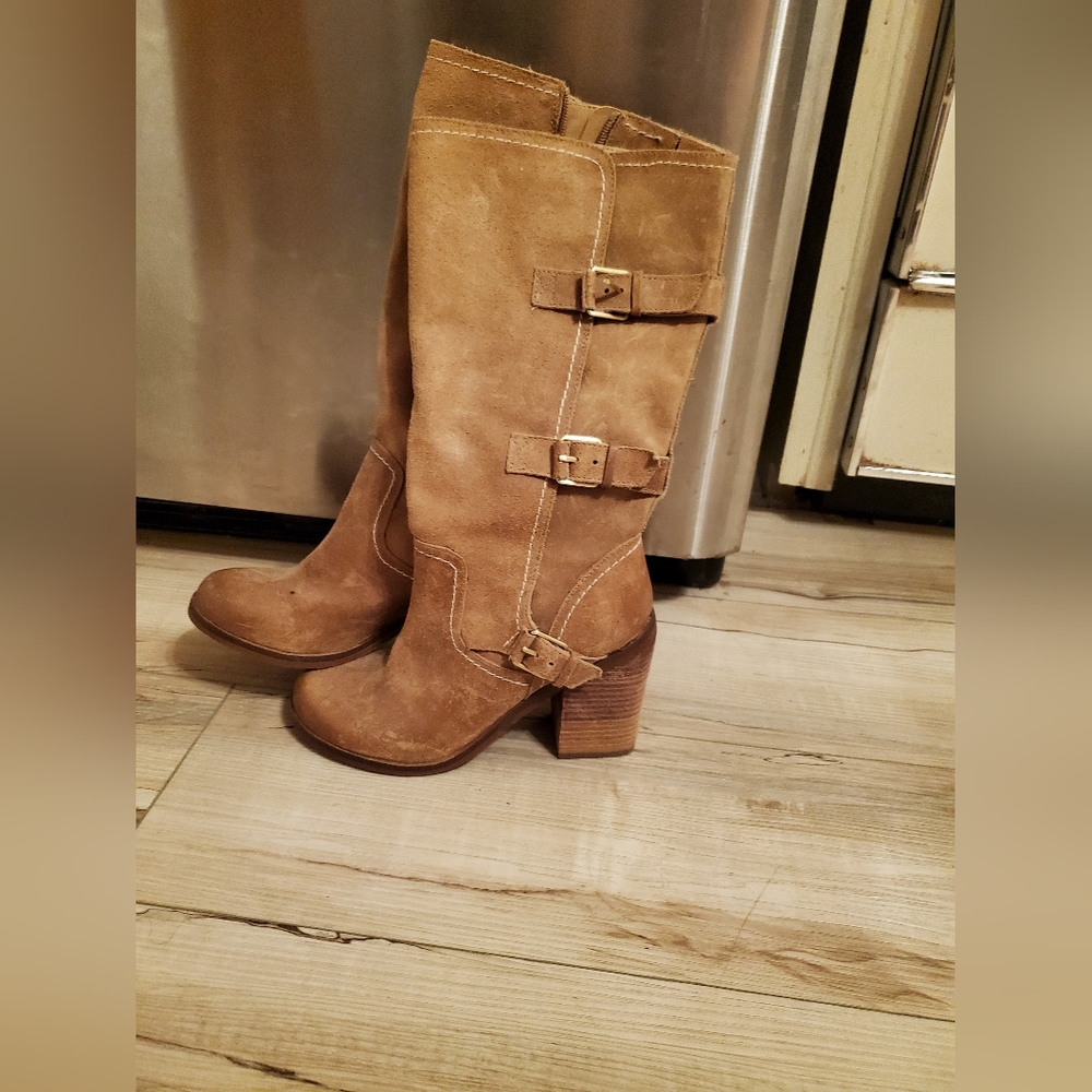 Fergie 👢 Boots